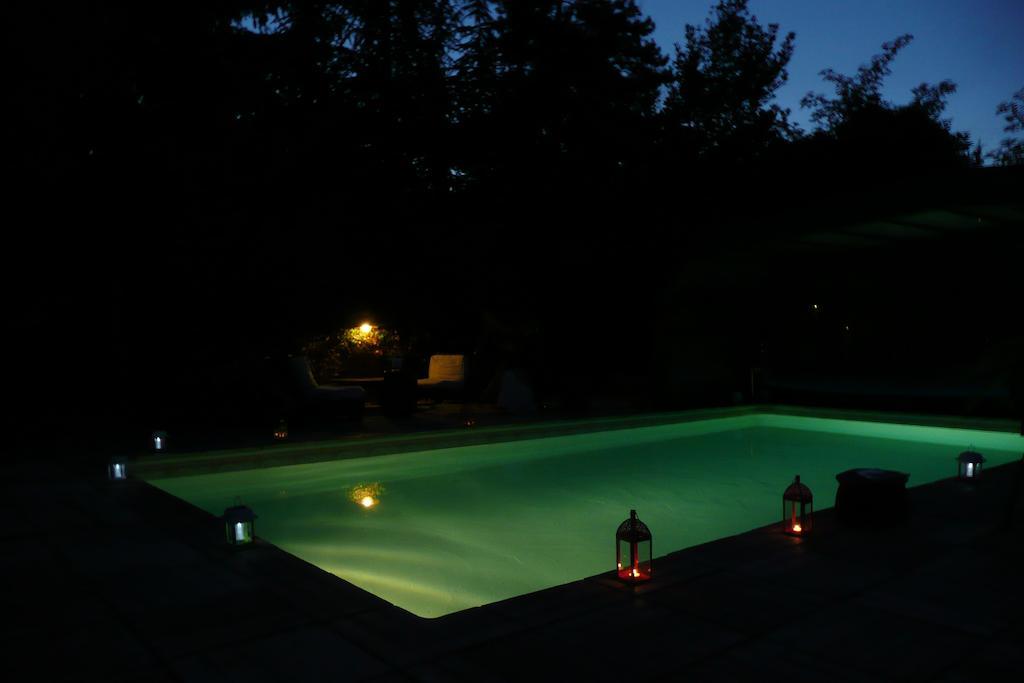 La Bicyclette Fleurie Bed and Breakfast Villemoirieu Exterior foto