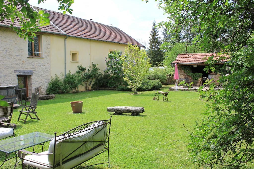 La Bicyclette Fleurie Bed and Breakfast Villemoirieu Exterior foto
