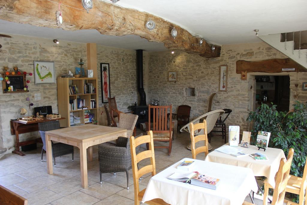 La Bicyclette Fleurie Bed and Breakfast Villemoirieu Exterior foto