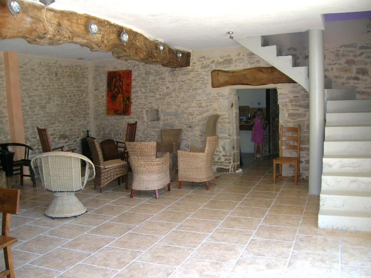 La Bicyclette Fleurie Bed and Breakfast Villemoirieu Exterior foto